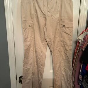 AB Studio Women's Khaki Cargo Pants Size 8